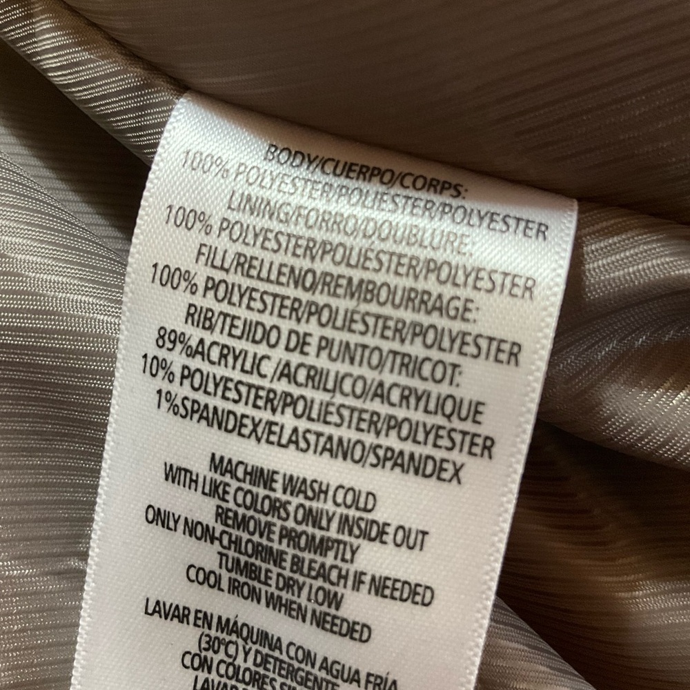 Calvin Klein Performance Vest - Picture 6 of 6